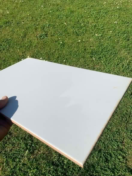 Photo of free White tiles (Ashingdon SS4) #1