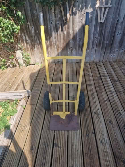 Photo of free Sack barrow (Hornchurch RM12) #2