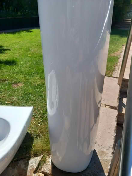 Photo of free Pedestal basin (Ross-on-Wye) #1