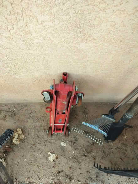 Photo of free Small wooden ladder and a car jack (Rio Rancho) #2