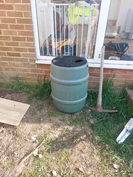 Photo of free Water butt (Po7) #1