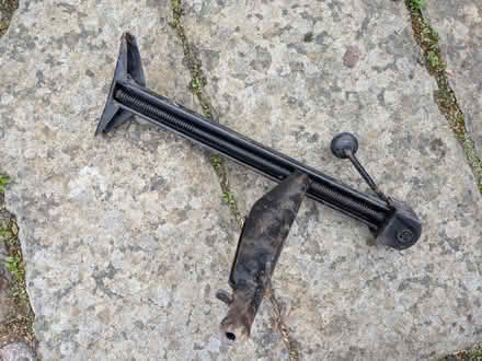 Photo of free Car jack (AB24) #1