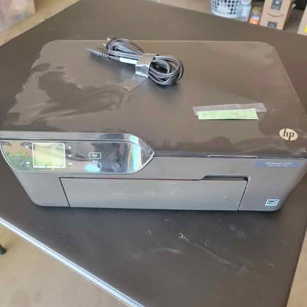 Photo of free HP DeskJet 3520, printer; dusty (36 Pheasant Hill) #1