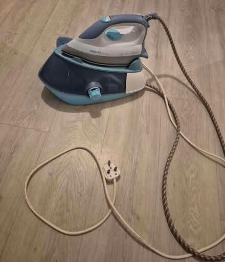 Photo of free Philips GC7320 Steam Generator Iron Needs Cleaning (CT7) #3