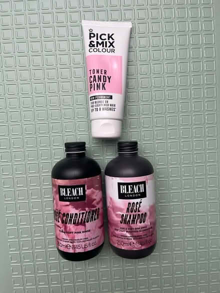 Photo of free Light pink hair colour products (Tooting SW17) #1