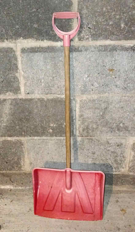 Photo of free Children's Snow Shovel (Ridgefield Park) #1