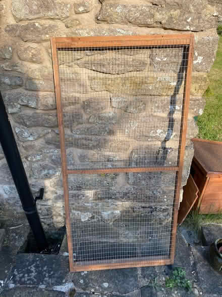 Photo of free Wired frames (Buxton Central SK17) #1