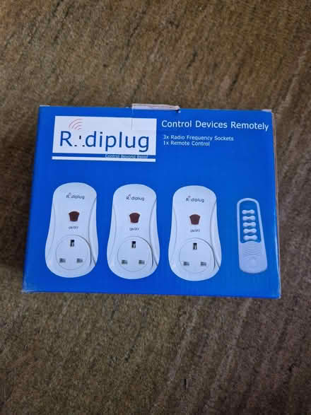 Photo of free Radio Frequency sockets / adaptors (GU12) #1