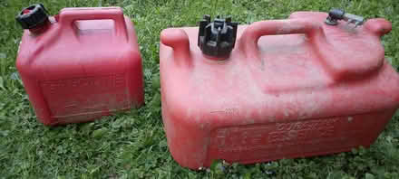Photo of free Plastic Gas Containers (Hyde Park, near Greenfields) #1