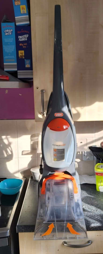 Photo of free Vax carpet shampooer (Wigmore HR6) #1