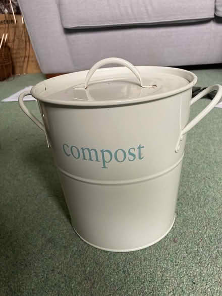 Photo of free Compost bin for countertop (Eltham, SE9) #1