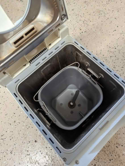 Photo of free Zojirushi automatic bread maker (Cupertino Public Library) #1