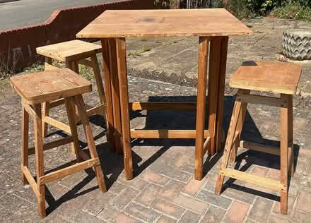 Photo of free High Table and 3 stools (Exmouth EX8) #2