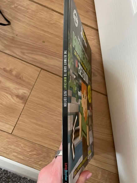 Photo of free Minecraft Book (CH43) #2