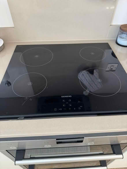 Photo of free Induction Hob (SW14 8AF) #1