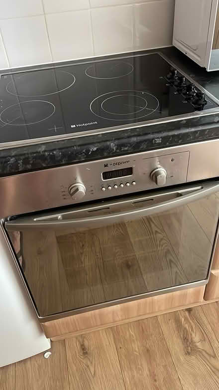 Photo of free Built in hob and stove now removed (Imperial wharf sw6) #2