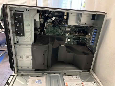 Photo of free Dell PowerEdge T430 - NO HARD DRIVES (Hove BN3) #2