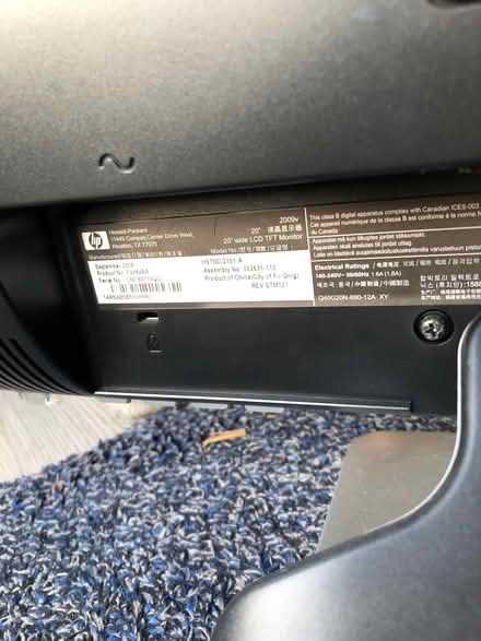 Photo of free HP 2009v monitor (Halton LA2) #2