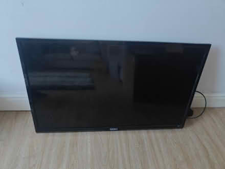 Photo of free 32" Seiki Flat screen tv (Ramsbottom) #1