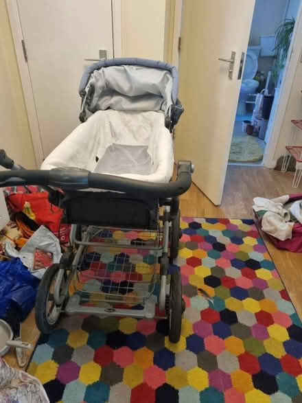 Photo of free Silver cross pram /pushchair (Wellingborough NN8) #2