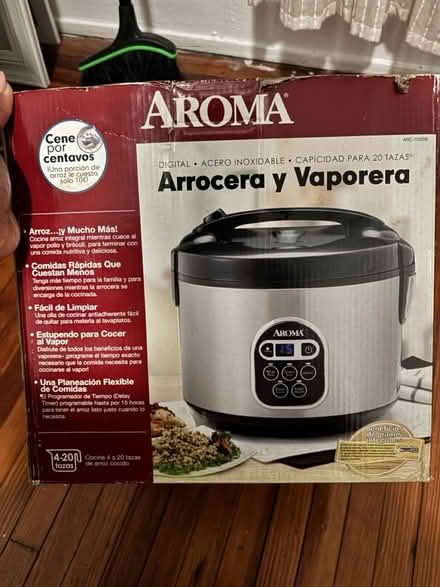 Photo of free Aroma Rice Cooker & Food Steamer (Upper Manhattan) #1