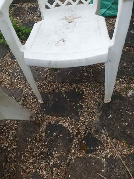 Photo of free 2 White plastic pretty garden chairs (Wargrave RG10) #4