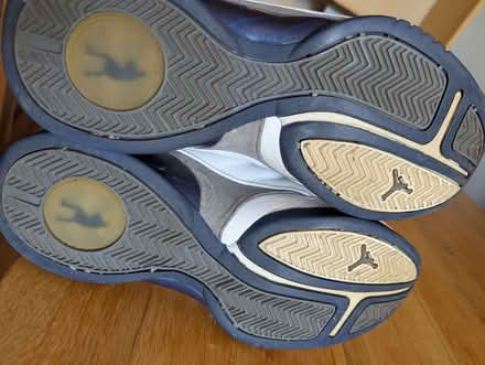 Photo of free Basketball boots size 9 (Dunkerton BA2) #2