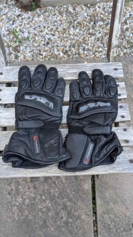 Photo of free Motorcycle gloves (RG1, reading) #2