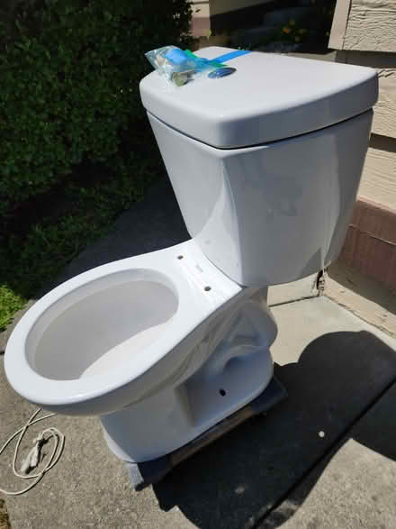 Photo of free Excellant toilet 0.8 gal/flush (NW Santa Rosa) #3