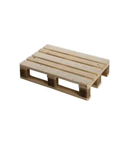 Photo of pallets (Burnley BB10) #1