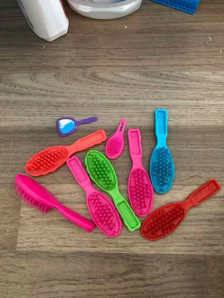 Photo of free Dolly brushes (Farcet) #1