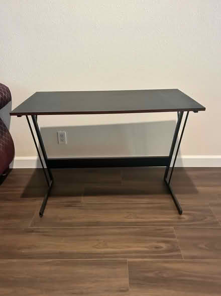 Photo of free Gaming Desk (Reseda) #1