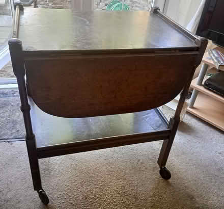Photo of free Gate leg side table on wheels (Edgware HA8) #2