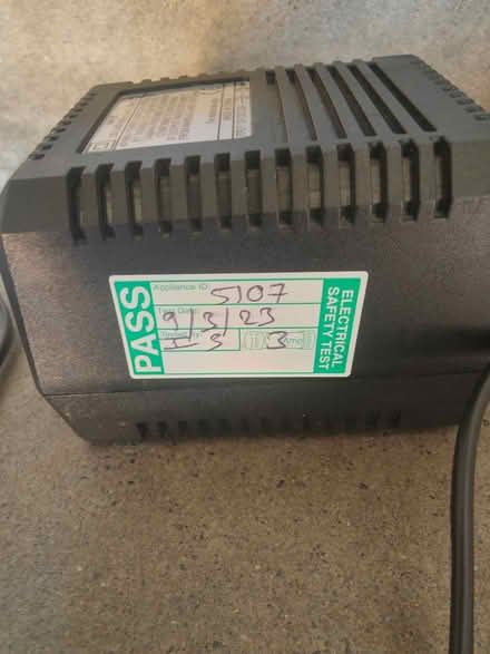 Photo of free Power adapter for Yamaha Keyboard (Brechin DD9) #4