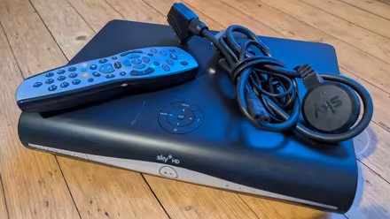 Photo of free Sky+ HD box with controller & cables (Pollokshields) (Govanhill G41) #1