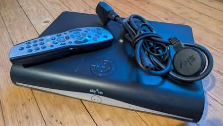 Photo of free Sky+ HD box with controller & cables (Pollokshields) (Govanhill G41) #1