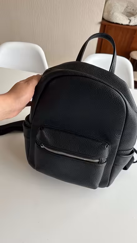Photo of free Black bag (AL4) #2