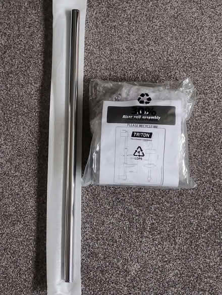 Photo of free Riser rail assembly for shower. (Sheddingdean RH15) #1
