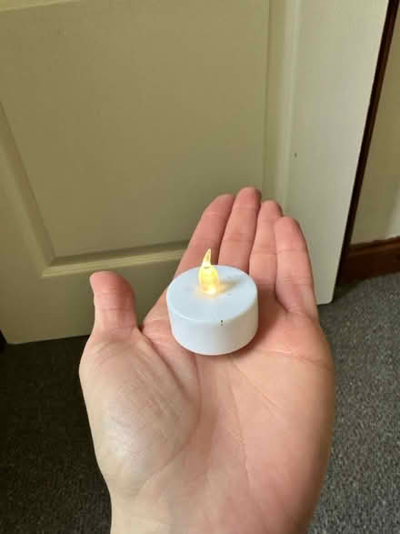 Photo of free 24 flameless tealights (So19 9ah) #4