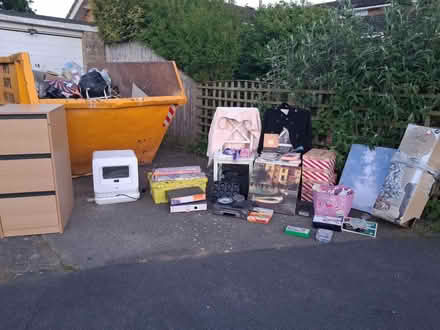 Photo of free Various items (De) #1