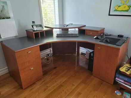 Photo of free Large corner desk (North Nanaimo) #1