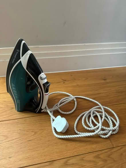 Photo of free Working iron (Chilbolton Ave, SO22) #1