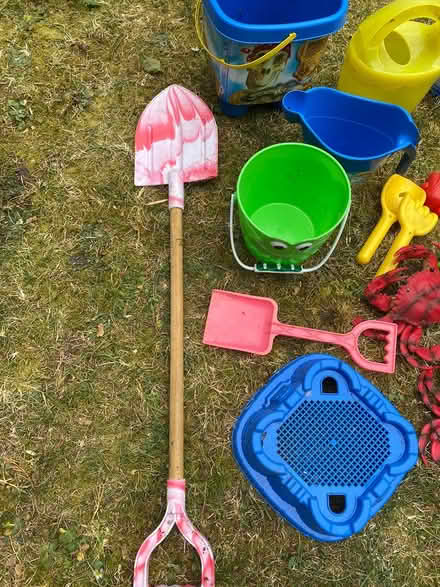 Photo of free Childrens Beach toys Buckets (Horndon SS17) #2