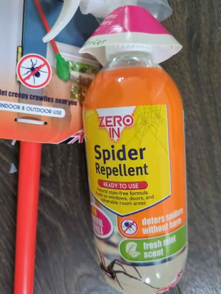 Photo of free Spider catcher and repellent (Ware SG12) #2