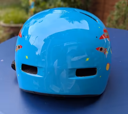 Photo of free Kids' Bell cycle helmet (Clock House area, BR3) #2