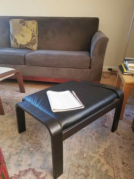 Photo of free 2 ikea ottomans, 1 blk, 1 white (Wisconsin Ave NW by Cathedral) #2