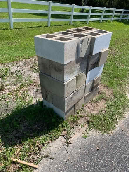 Photo of free block’s. 8X16 (Sorrento, Florida) #1