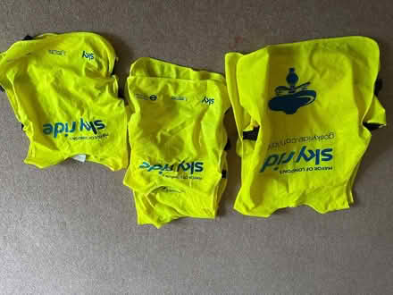 Photo of free 5 high vis vests (Madley Park OX28) #1