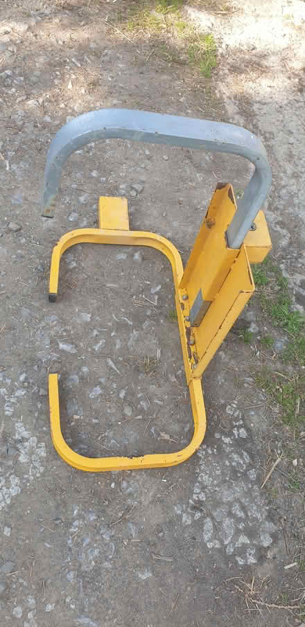 Photo of free Wheel clamp (Old Radnor LD8) #1