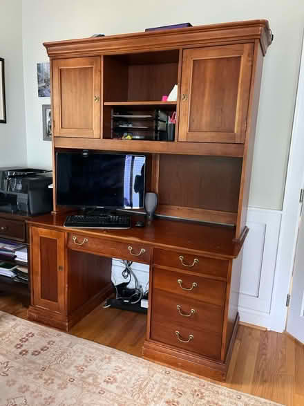 Photo of free Desk (Vienna community center) #1